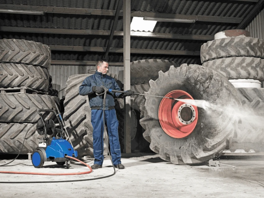 Nilfisk Mobiler Kaltwasser Hochdruckreiniger MC 5M-200/1000 XT 400/3/50 EU 107146728 – Bild 3