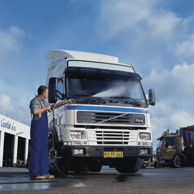 Nilfisk Stationärer Heißwasser Hochdruckreiniger SH SOLAR 7P-170/1200 G 107370470 – Bild 3