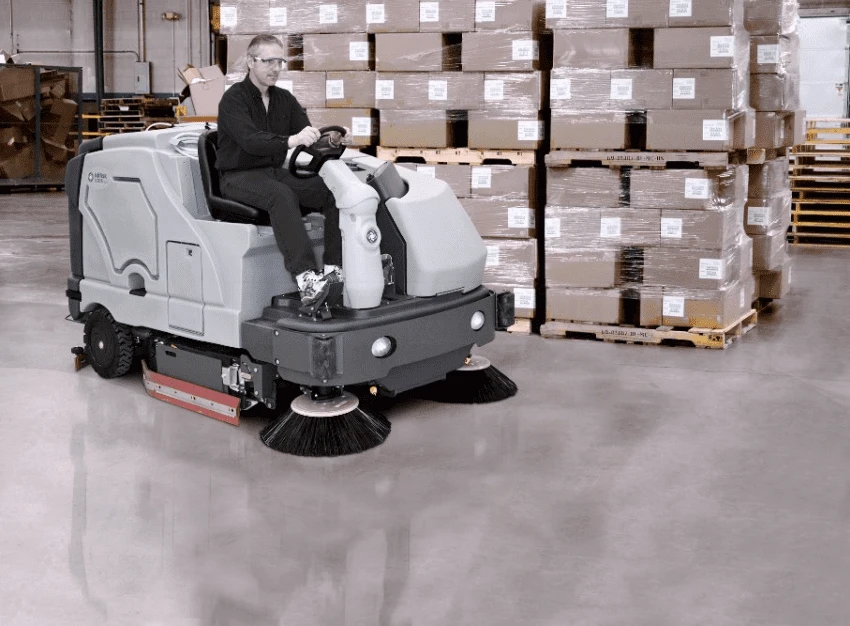 Nilfisk Scheuersaugmaschine SC8000 1600 D 56108126 – Bild 4