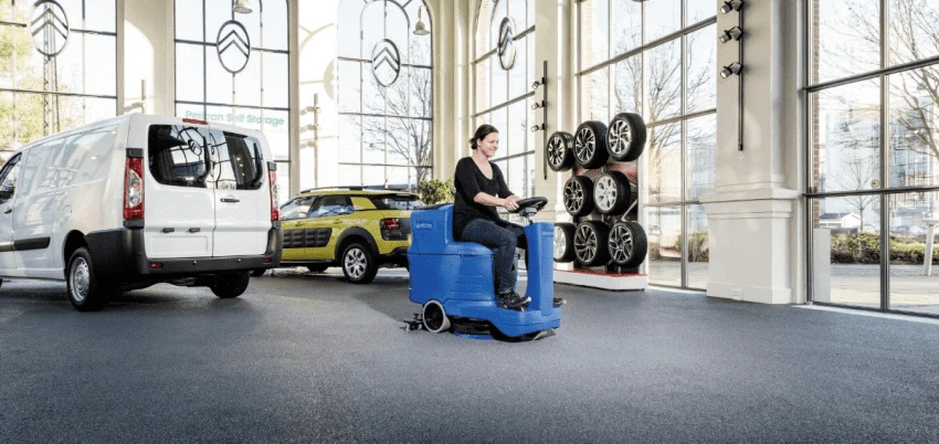 Nilfisk Scheuersaugmaschine SCRUBTEC R 253 COMBI 9087365020 – Bild 4